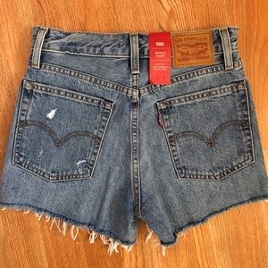 Levi’s Wedgie Fit Shorts